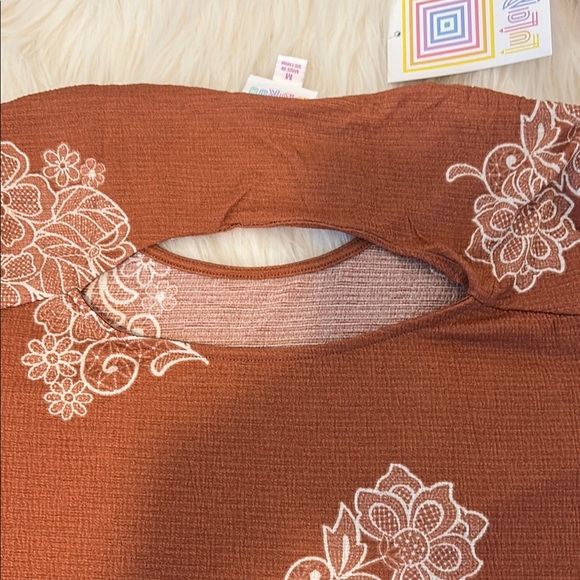 Floral Rust Top - Picture 4 of 4